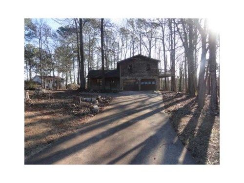 1054 Camp Creek Drive, Lilburn, GA 30047