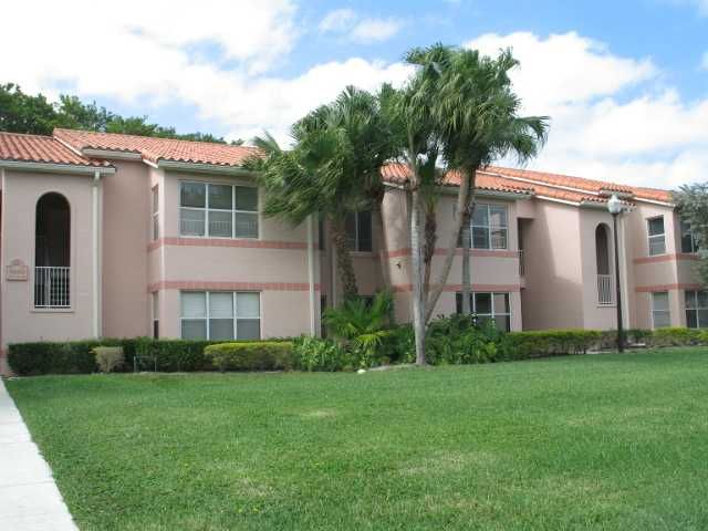 3470 PINEWALK DR # 216, Pompano Beach, FL 33063