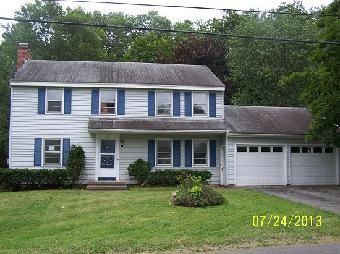 75 Bedford Dr, Whitesboro, NY 13492