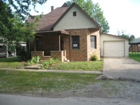 760 E Street NE, Linton, IN 47441