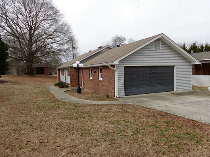 15 Cherokee Terrace, Cedartown, GA 30125