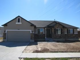 1083 W 850 S, Clearfield, UT 84015