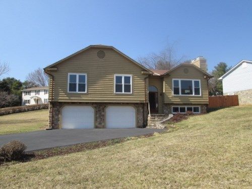 5113 Orchard Circle, Roanoke, VA 24019