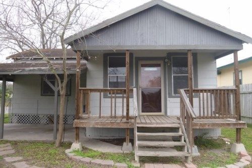 100 Cook, Odem, TX 78370