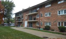 9420 Greenbriar Dr Apt 2c Hickory Hills, IL 60457