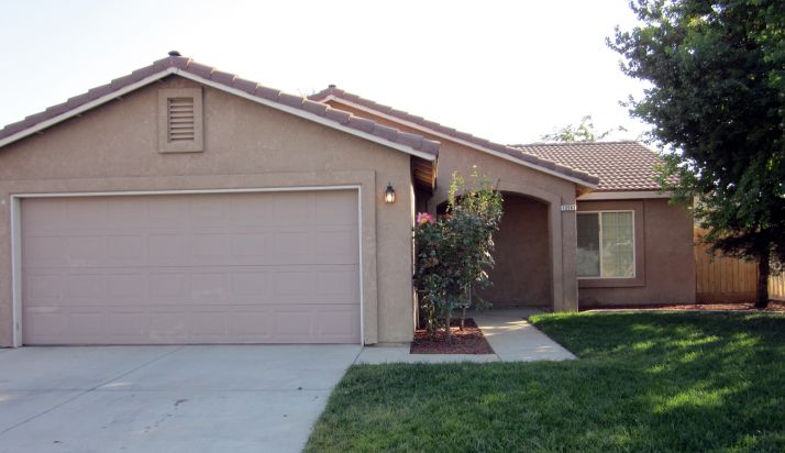 13543 Larkspur, Hanford, CA 93230