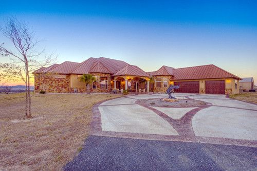 000 Peterson Ranch Road, Kerrville, TX 78028