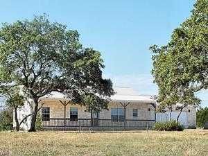 205 Settlers Rdg, Bertram, TX 78605