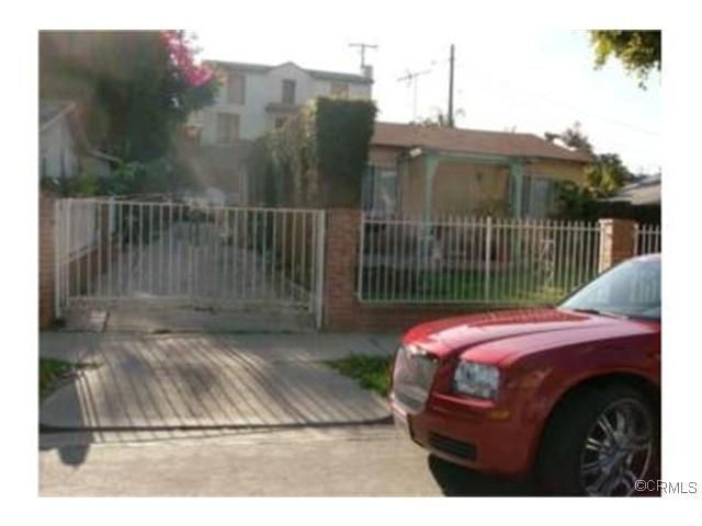 1323 N. Chester Ave, Inglewood, CA 90302