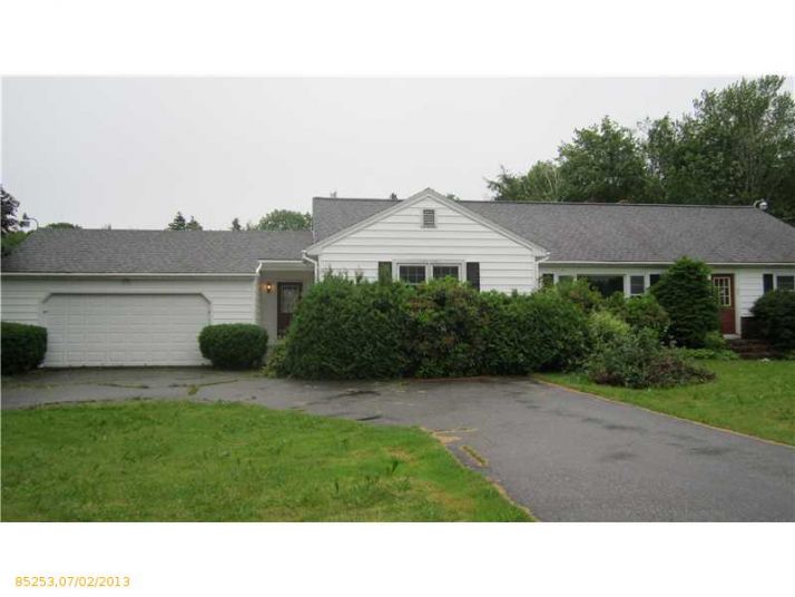 271 W Main St, Waldoboro, ME 04572