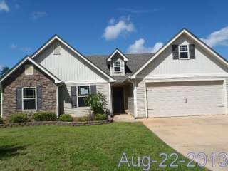 105 Plantation Dr, Warm Springs, GA 31830