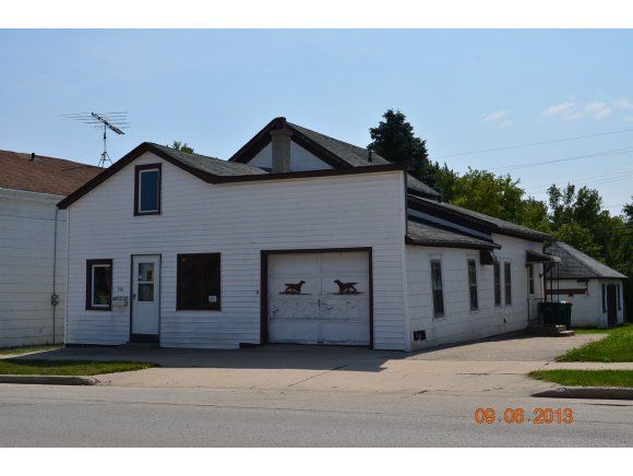 541 E Main St, Campbellsport, WI 53010