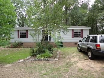 102 E Pecan St, D Lo, MS 39062