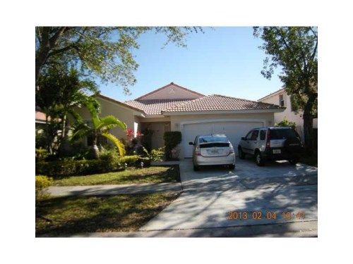 4951 152ND AV, Hollywood, FL 33027