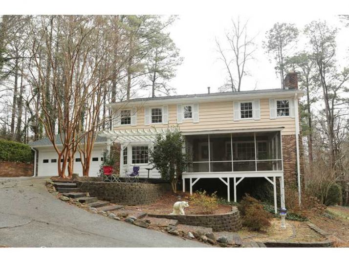 9480 Coleman Road, Roswell, GA 30075