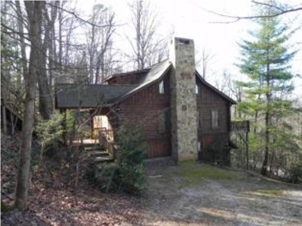 132 Elm Ln, Rabun Gap, GA 30568