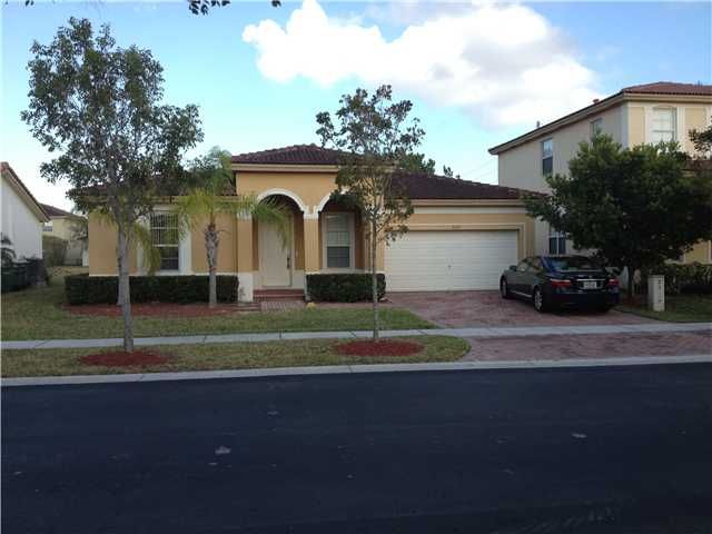 2107 NE 40 RD, Homestead, FL 33033