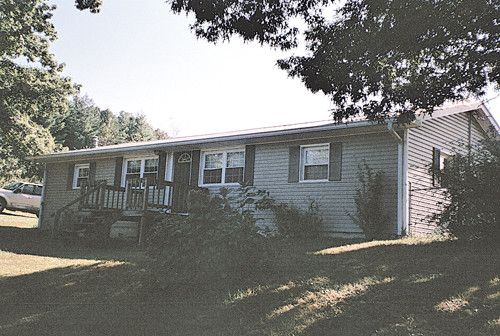 342 Shields Branch Rd, Tellico Plains, TN 37385