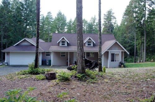 1343 Lewis Rd W, Seabeck, WA 98380