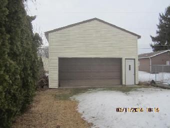 3408 12th St, East Moline, IL 61244