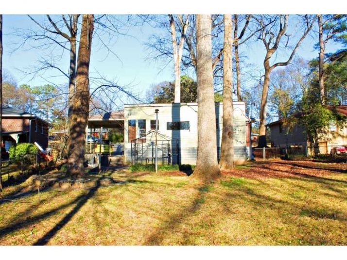 2671 Woodridge Drive, Decatur, GA 30033