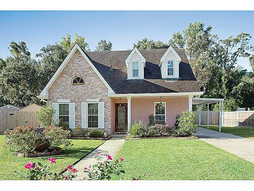 5 SOUTH LAKE CT, Violet, LA 70092