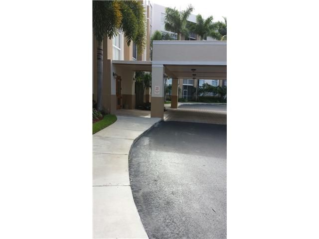 9755 NW 52 ST # 509, Miami, FL 33178