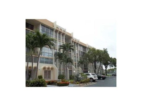 601 THREE ISLANDS BL # 104, Hallandale, FL 33009