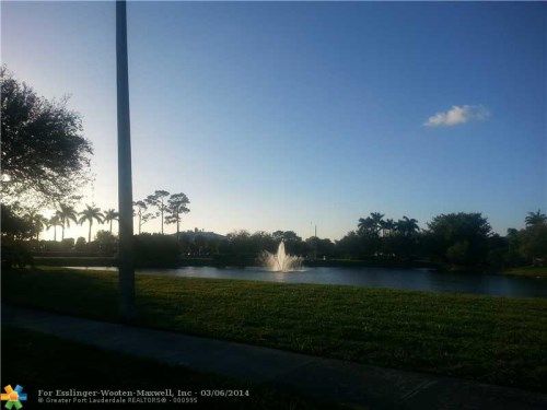 2900 NW 68TH LN, Pompano Beach, FL 33063