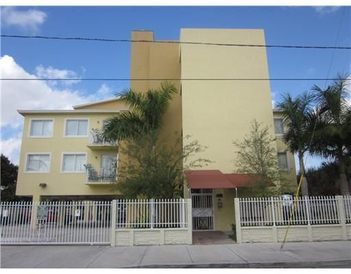 735 SW 2 ST # 208, Miami, FL 33130