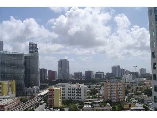 690 1 CT # 2321, Miami, FL 33130