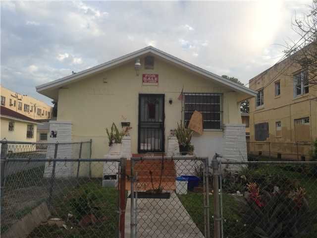 964 SW 3 ST, Miami, FL 33130