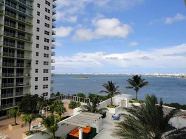 1750 N BAYSHORE DR # 1405, Miami, FL 33132