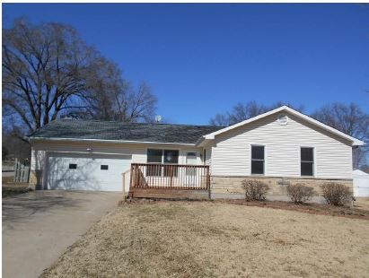 1822 Olive Street, Leavenworth, KS 66048