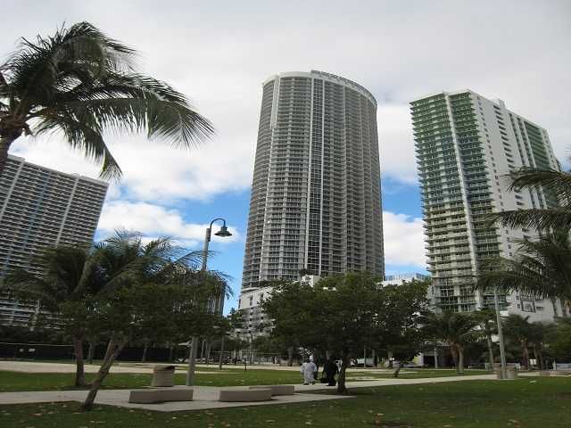 1750 N BAYSHORE DR # 3707, Miami, FL 33132