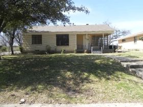 2615 Crest Ave., Dallas, TX 75216