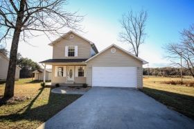 180 W Park Cir, Decatur, TN 37322