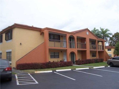 18310 MEDITERRANEAN BL # 6, Hialeah, FL 33015