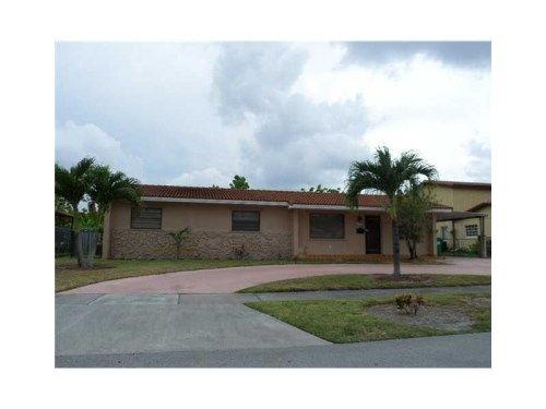 4902 127 CT, Miami, FL 33175