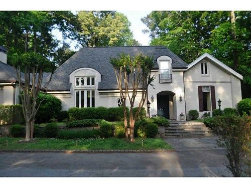 3565 Nw Rembrandt Road, Atlanta, GA 30327