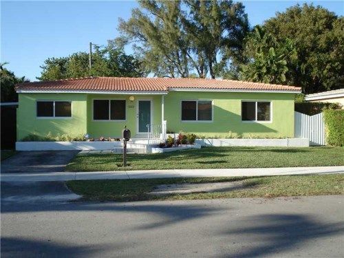 3941 NW 13 ST, Miami, FL 33126