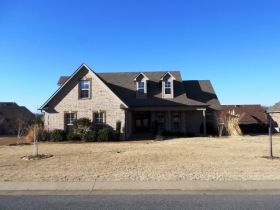 216 Crooked Creek Ln, Medina, TN 38355