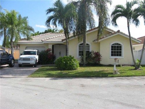 10402 SW 23 TE, Miami, FL 33165