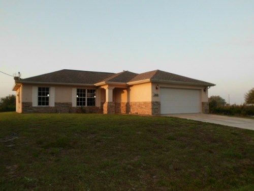 2615 74th St W, Lehigh Acres, FL 33971