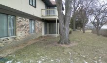 521 Cumberland Trl Apt B Roselle, IL 60172