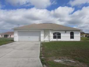 211 Manasota St, Fort Myers, FL 33913