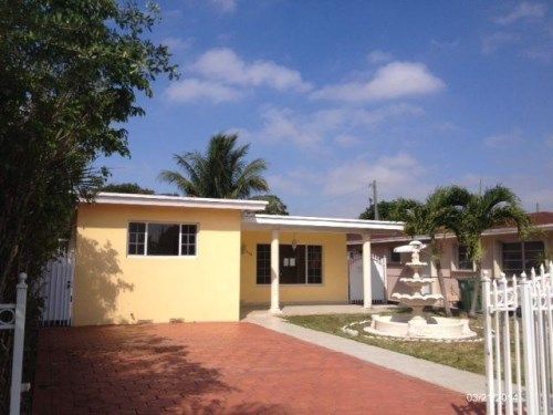 3140 W 2nd Avenue, Hialeah, FL 33012