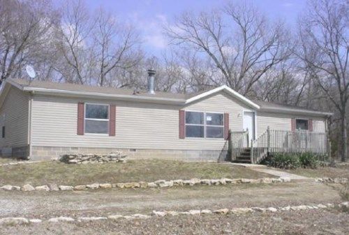 2083 Shady Cir, Lacygne, KS 66040