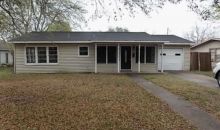 2303 E Mimosa Ave Victoria, TX 77901