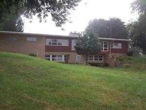 407 Hillside Dr, Red Lion, PA 17356